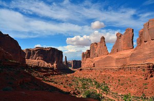 14345376842_988439e255_z