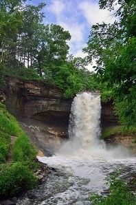 14464152641_4171f966fb_z